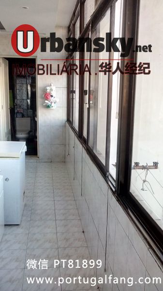 葡萄牙投资移民 葡萄牙房产 葡萄牙移民房产 移民房产 葡萄牙留学 波尔图市中心步行街地铁站整层优质3居室公寓39万€