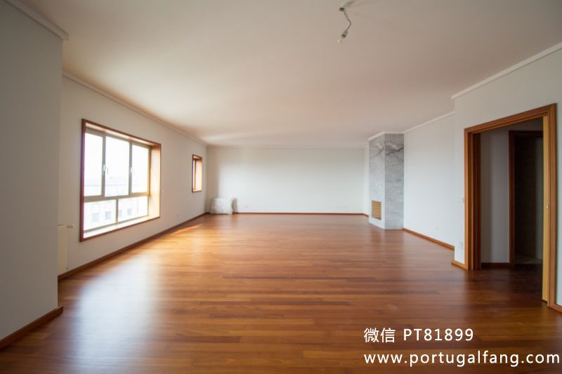 Porto市中心新盘优质复式公寓T4居室３卫出售621,600€精装修285m² 葡萄牙投资移民 葡萄牙房产 葡萄牙移民房产 移民房产 葡萄牙留学