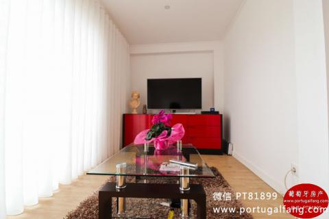 葡萄牙投资移民 葡萄牙房产 葡萄牙移民房产 移民房产 葡萄牙留学 Portot近地铁翻新优质公寓T3 + 1复式2卫售价24万€132㎡