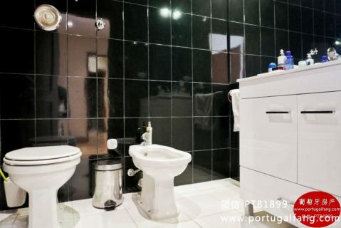 葡萄牙投资移民 葡萄牙房产 葡萄牙移民房产 移民房产 葡萄牙留学 波尔图优质公寓T3+3卫2停车位出售26万€125 m²地铁950m