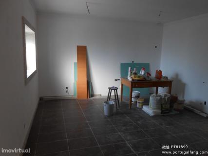 葡萄牙投资移民 葡萄牙房产 葡萄牙移民房产 移民房产 葡萄牙留学 Porto公园美景翻新别墅3层3室2厅4卫200m2售28万€带私家车库