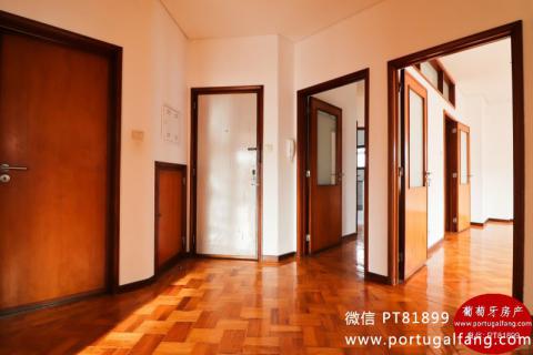 葡萄牙投资移民 葡萄牙房产 葡萄牙移民房产 移民房产 葡萄牙留学 波尔图市中心优质公寓T3居室25万€使用面积99 m²