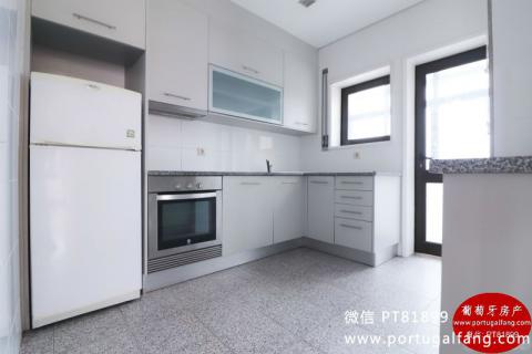 葡萄牙投资移民 葡萄牙房产 葡萄牙移民房产 移民房产 葡萄牙留学 波尔图市中心优质公寓T3居室25万€使用面积99 m²