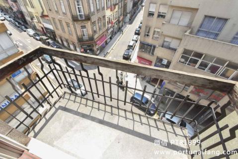 葡萄牙投资移民 葡萄牙房产 葡萄牙移民房产 移民房产 葡萄牙留学 波尔图近地铁翻新公寓T4卧4卫售价36.3万€224平米