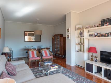 葡萄牙投资移民 葡萄牙房产 葡萄牙移民房产 移民房产 葡萄牙留学 波尔图近地铁学区房优质翻新公寓售31万€带车库