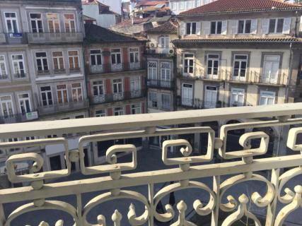 葡萄牙投资移民 葡萄牙房产 葡萄牙移民房产 移民房产 葡萄牙留学 波尔图市中心近地铁翻新复式公寓T2出售42万€