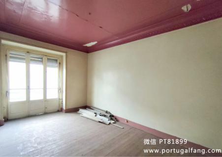 葡萄牙投资移民 葡萄牙房产 葡萄牙移民房产 移民房产 葡萄牙留学 里斯本São Vicente需翻新公寓T4室1卫 32万€