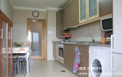 葡萄牙投资移民 葡萄牙房产 葡萄牙移民房产 移民房产 葡萄牙留学 波尔图Gaia新城河景优质公寓T3室3卫售30万€