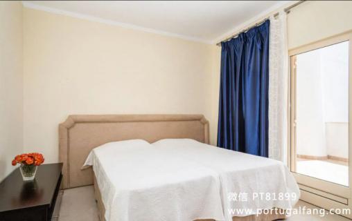 葡萄牙投资移民 葡萄牙房产 葡萄牙移民房产 移民房产 葡萄牙留学 Albufeira半独立别墅带庭院和私人泳池T5室4卫近国际学校52万欧