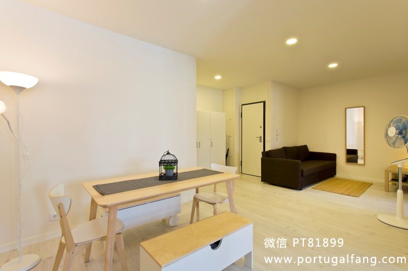 波尔图市中心旅游区步行街全翻新公寓T1室1卫17,9万€距地铁站100米 葡萄牙投资移民 葡萄牙房产 葡萄牙移民房产 移民房产 葡萄牙留学