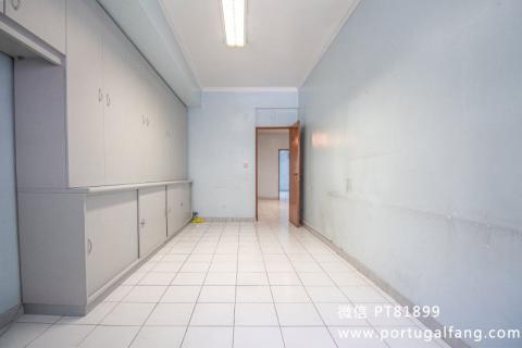 葡萄牙投资移民 葡萄牙房产 葡萄牙移民房产 移民房产 葡萄牙留学 里斯本市Arroios区优质公寓带车位3室2卫出售39.8万€近地铁站