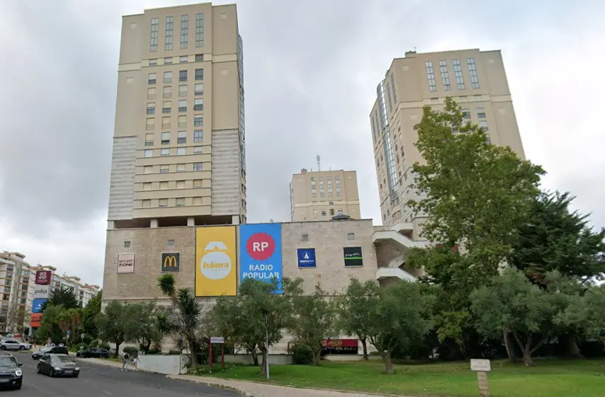 葡萄牙投资移民 葡萄牙房产 葡萄牙移民房产 移民房产 葡萄牙留学 里斯本olivais区精装3居室公寓带125露台出售86.9万欧