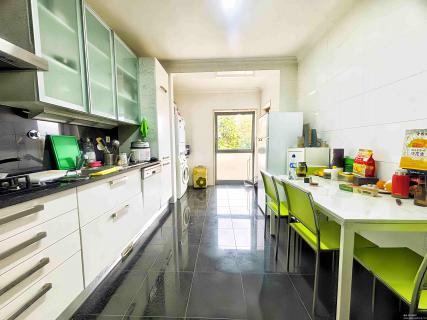 葡萄牙投资移民 葡萄牙房产 葡萄牙移民房产 移民房产 葡萄牙留学 里斯本olivais区精装3居室公寓带125露台出售86.9万欧